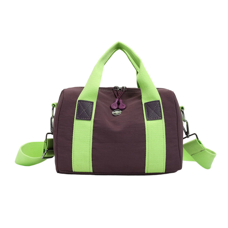 Stylish sports bag with adjustable shoulder strap Kalsten