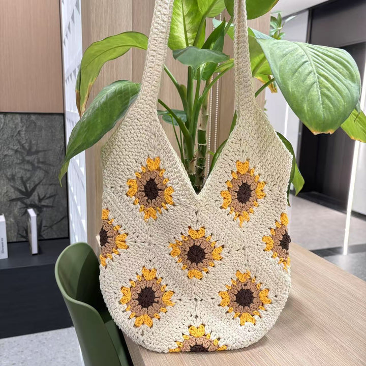 Handmade macrame bag with sunflower pattern Kalsten