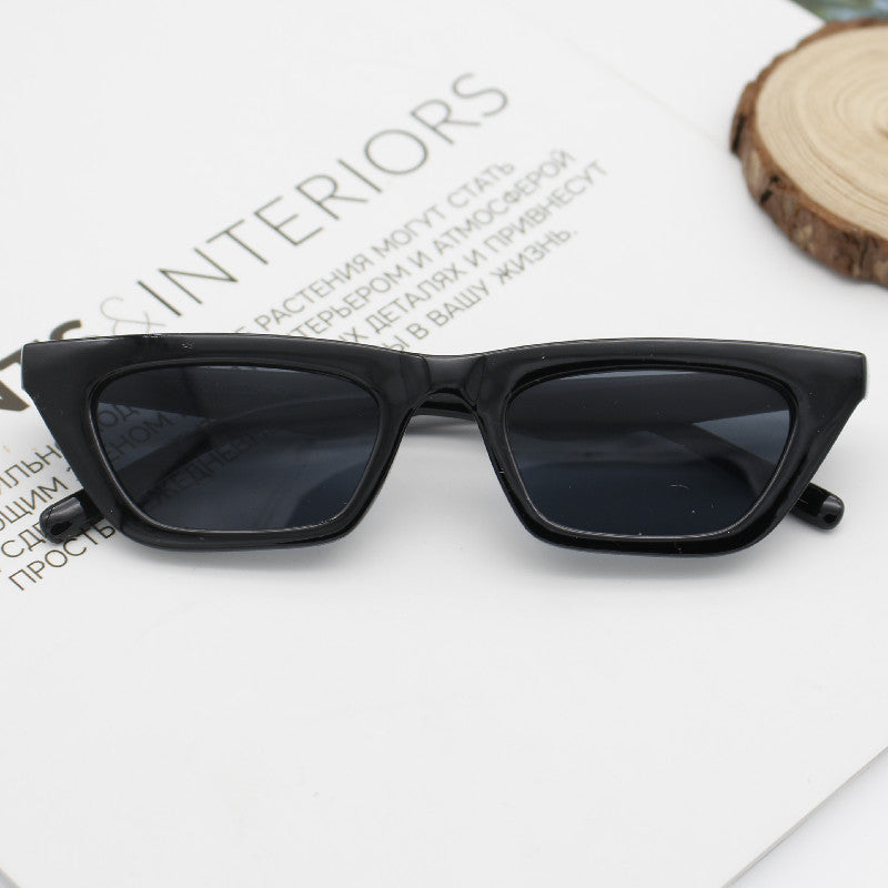Women’s geometric sunglasses with refined plastic frame Kalsten