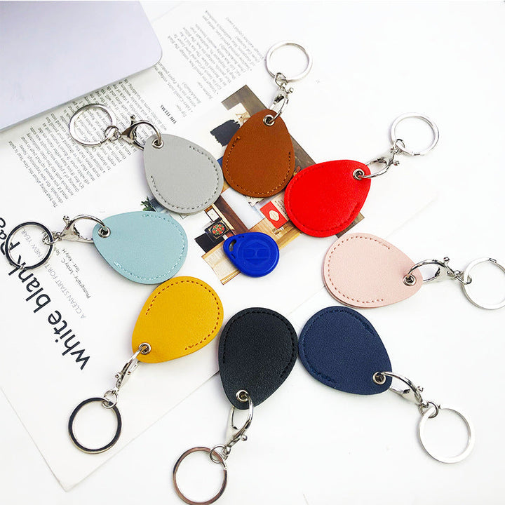 Unisex keychain in droplet-shaped design Kalsten