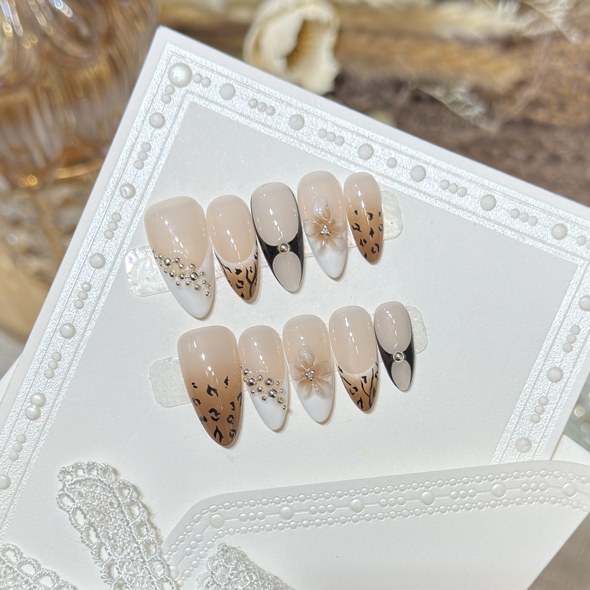Artistic Leopard-Print Press-On Nail Set Acalora
