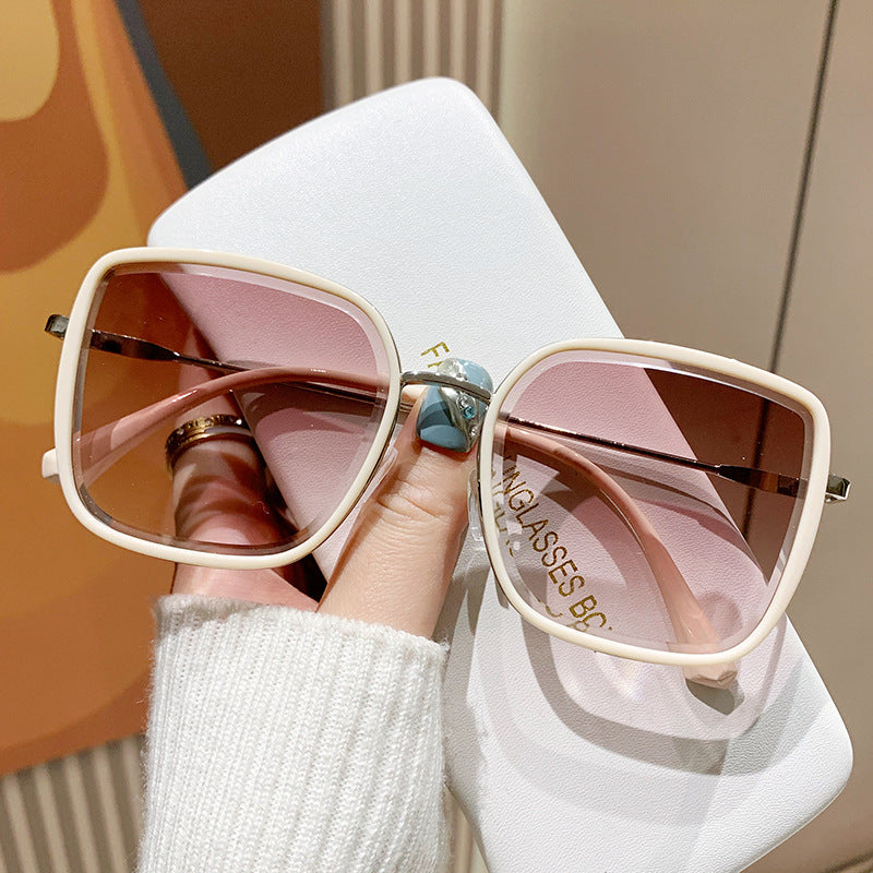 Women's oversized sunglasses with elegant metal frame and polarized lenses Kalsten