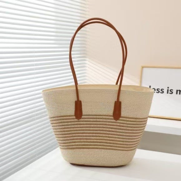 Sleek beach bag with matching sun hat Kalsten