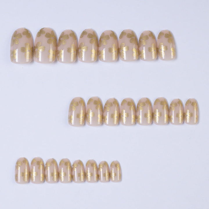 Artificial Nails in Delicate Flower Design Kalsten
