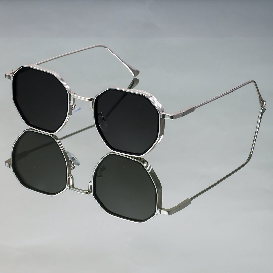Ladies sunglasses in an elegant, geometric style with durable frame Kalsten