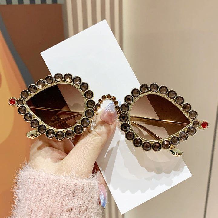 Ladies Glamorous Sunglasses with Sparkling Rhinestone Decoration Kalsten