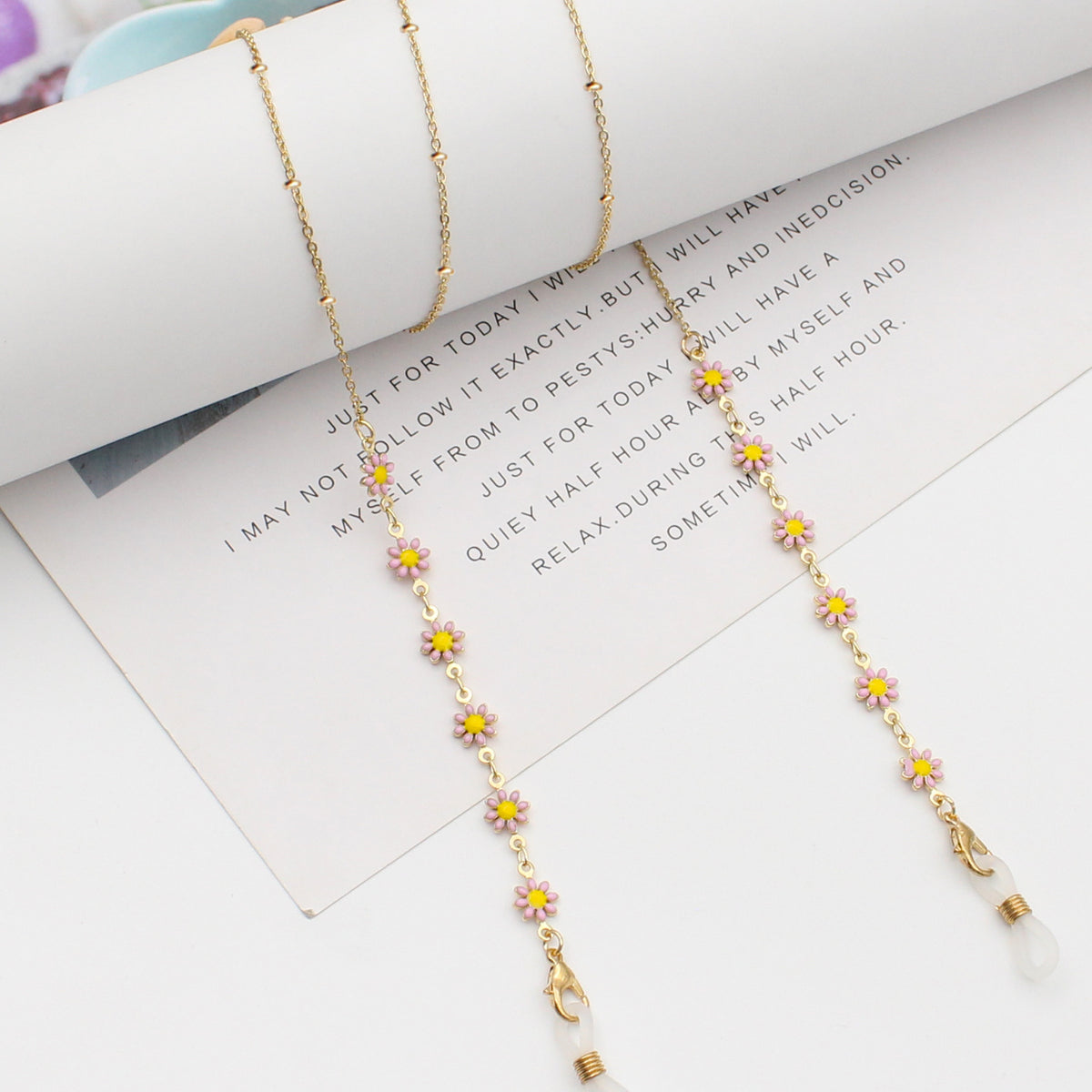 Floral Themed Eyewear Chain Acalora