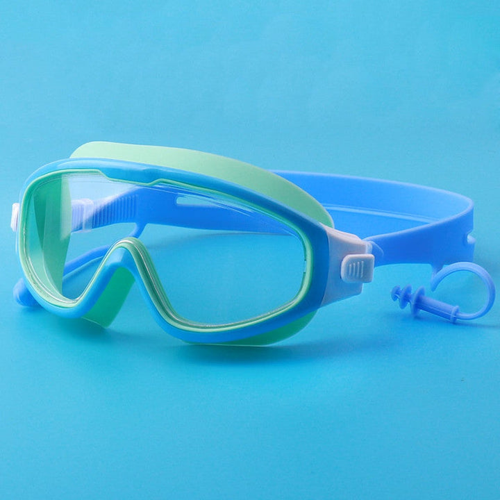Swim mask with extended field of vision and child-friendly design Kalsten