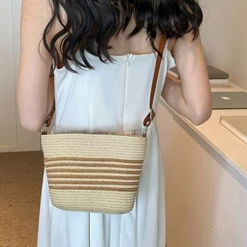Trendy Summer Handbag Made of Woven Material Kalsten