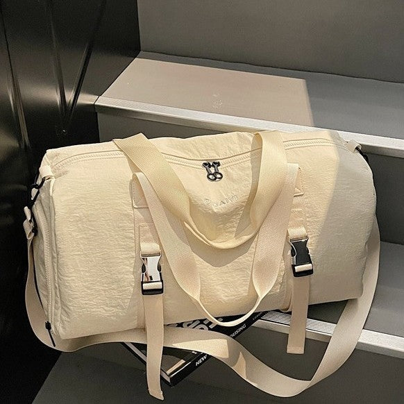 Sporty Duffel Bag with Adjustable Shoulder Strap and Ergonomic Handles Kalsten