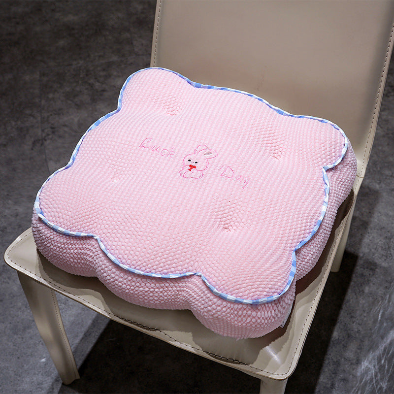 Plush seat cushion with flower pattern Kalsten