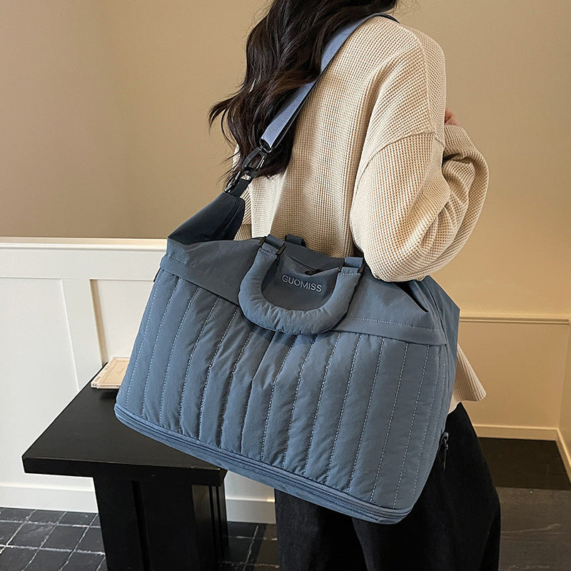 Functional travel bag with padded outer layer Kalsten