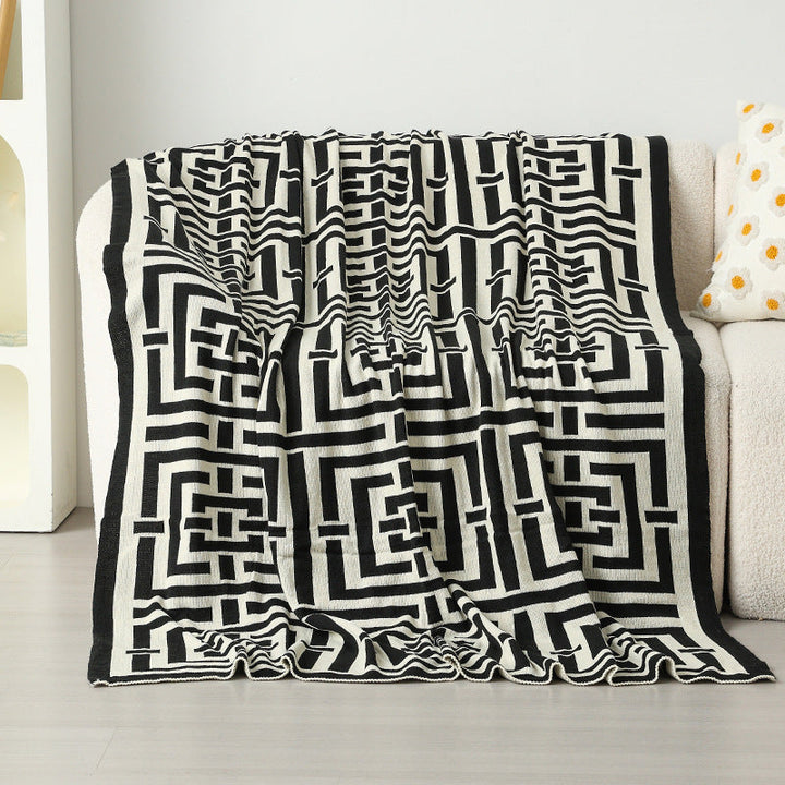 Women's decorative comfort blanket in modern geometric design Kalsten