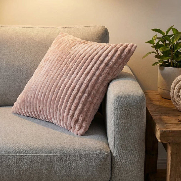 Women's Decorative Pillow with High-Quality Felpa Kalsten