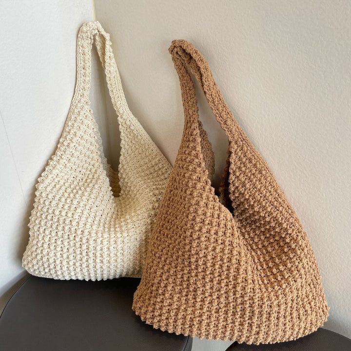 Hand-knotted everyday bag with structured surface Kalsten