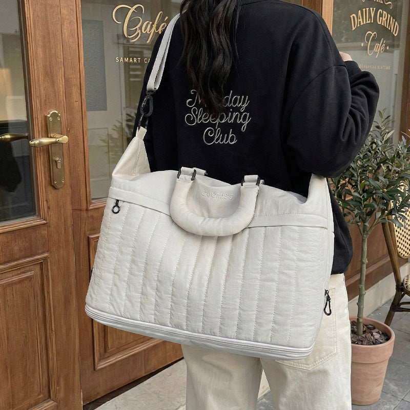Functional travel bag with padded outer layer Kalsten