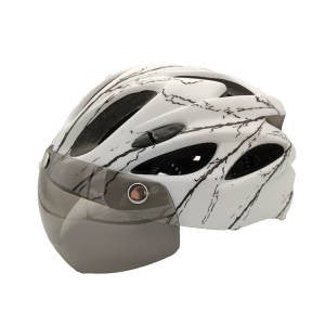 Sporty bicycle helmet with integrated visor Kalsten