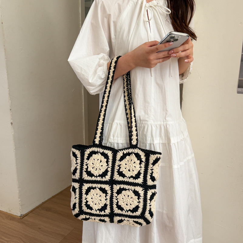 Handmade crochet bag with geometric patterns Kalsten