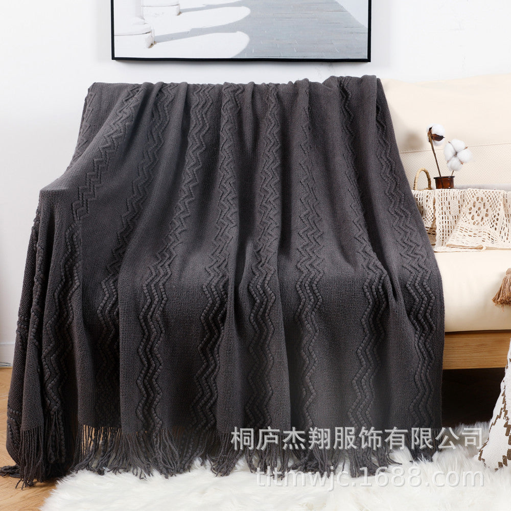 Women Comfortable Knitted Blanket with Modern Zigzag Pattern Kalsten