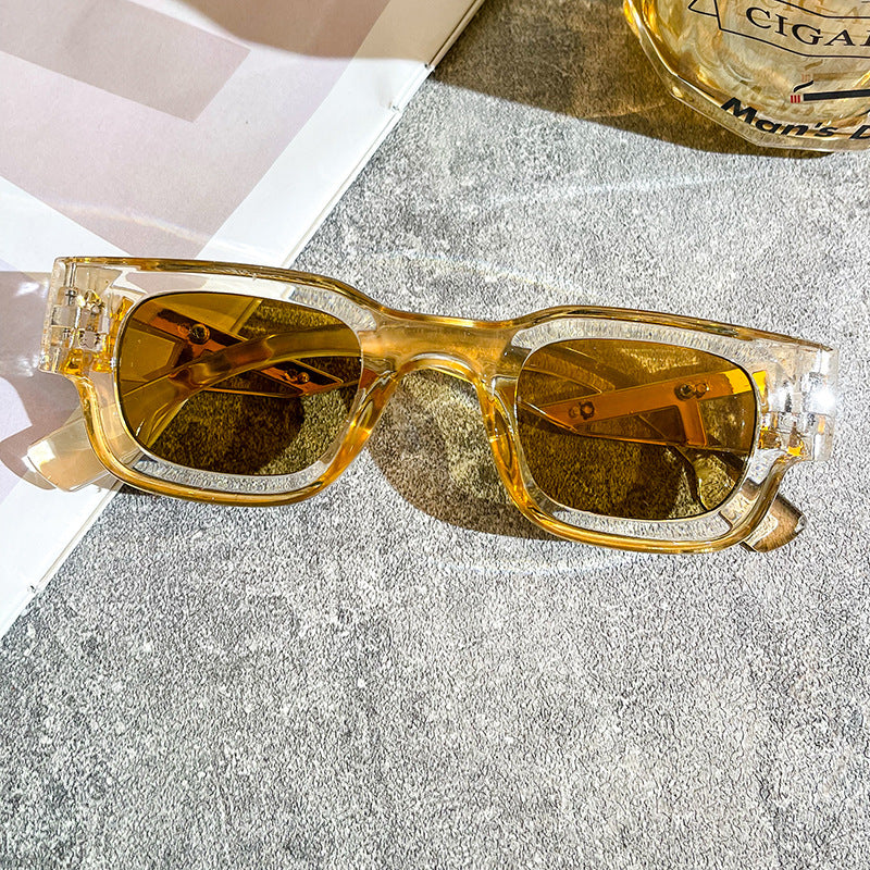 Ladies fashionable sunglasses with a striking design Kalsten