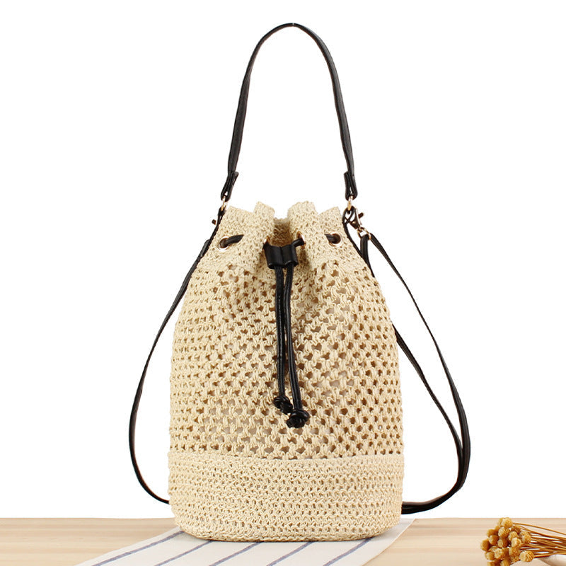 Braided Bucket Bag Made of Natural Material Kalsten