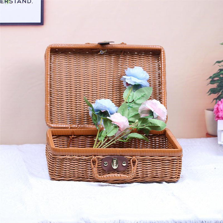 Vintage Woven Picnic Chest Kalsten