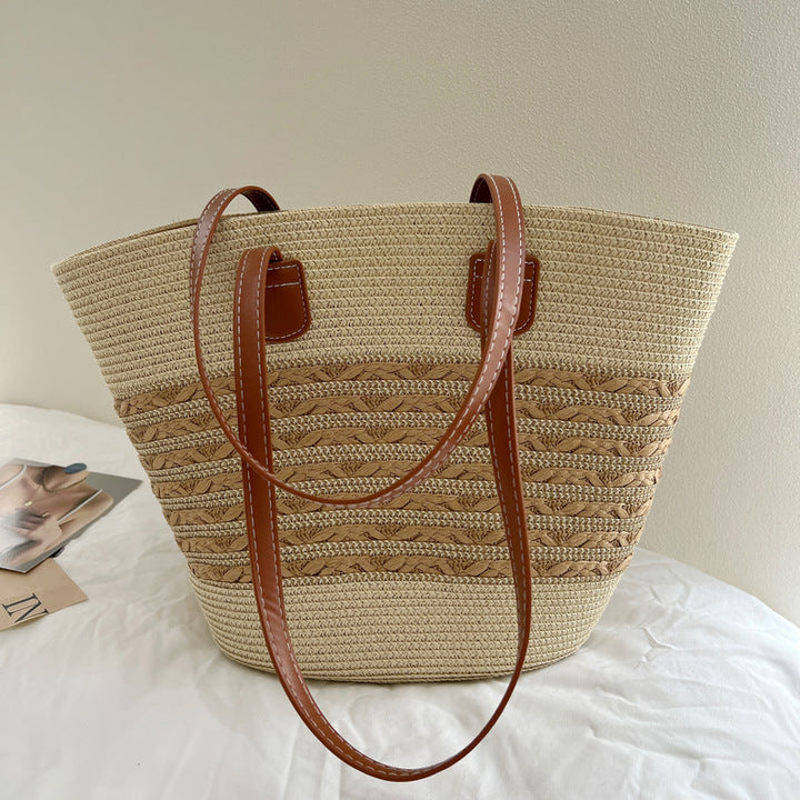 Handcrafted wicker bag with elegant leather accents Kalsten