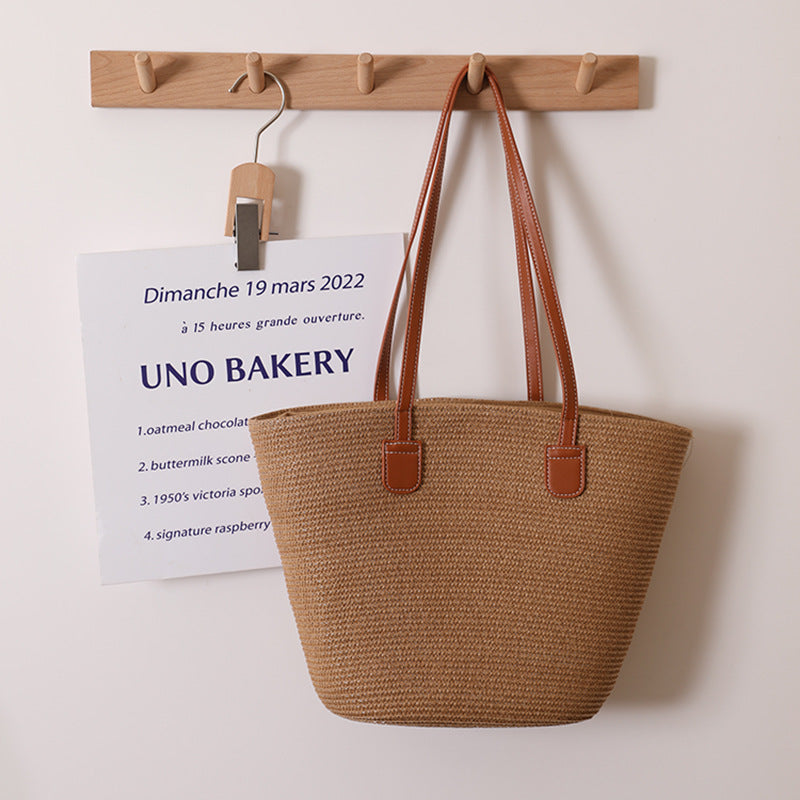 Elegant Bast Shoulder Bag with Striped Design Kalsten