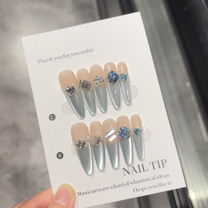 Glamorous artificial nails with sparkling stones Kalsten