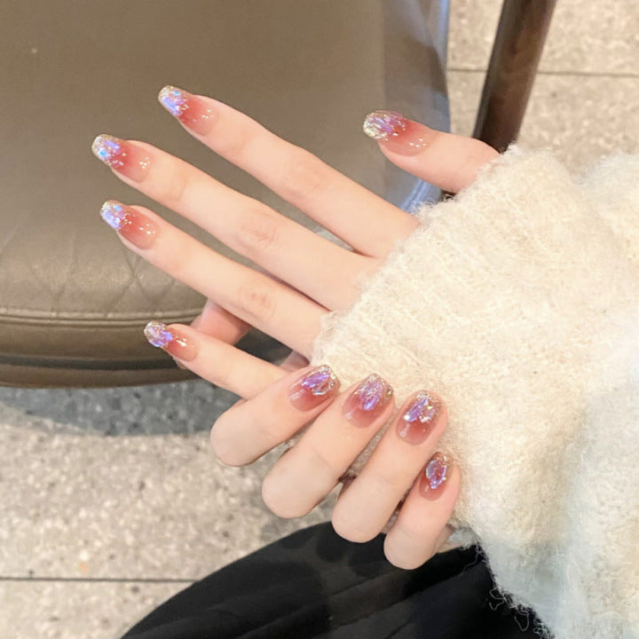 Glamorous artificial nails with glitter effects Kalsten
