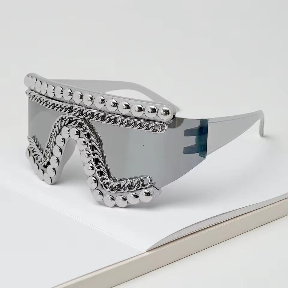 Women's fashion sunglasses with luxurious chain frame and shimmering accents Kalsten