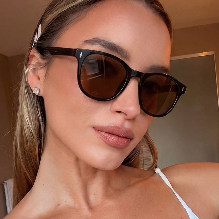 Women's stylish sunglasses with ergonomic frame and protective UV filter Kalsten