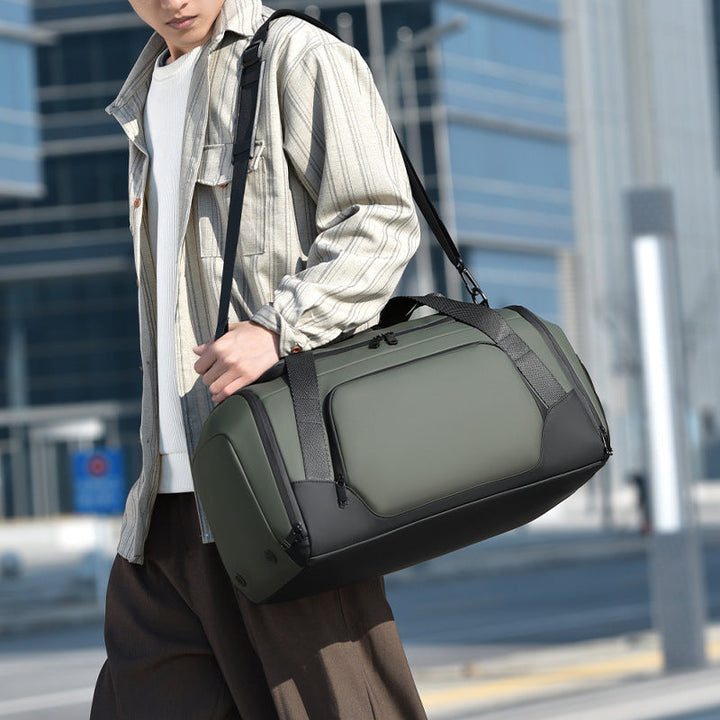 Sports and leisure bag with multiple storage compartments Kalsten