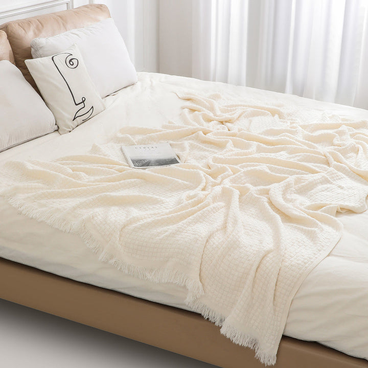 Women's soft and stylish fringed fleece blanket Kalsten