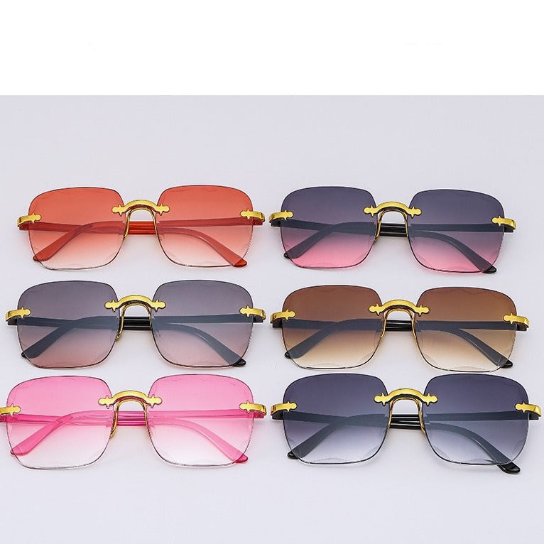 Ladies oversized sunglasses with unique design elements Kalsten