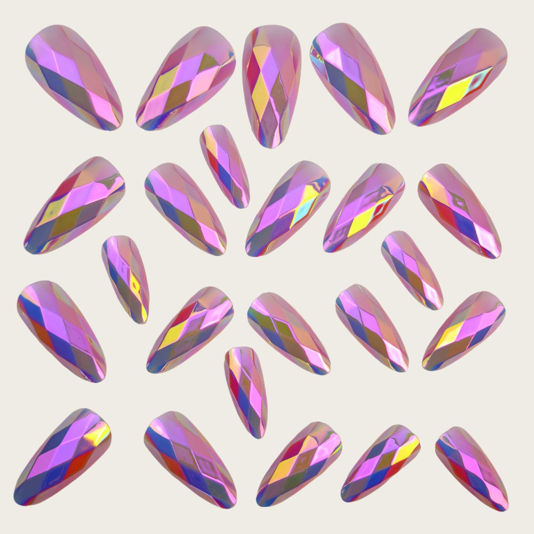 Artificial nails in elegant crystal design Kalsten