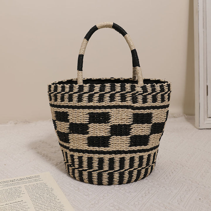 Handcrafted basket bag with modern geometric pattern Kalsten