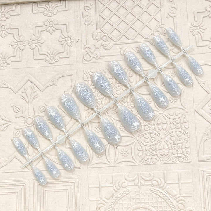 Artistic Floral-Accent Press-On Nail Set Kalsten