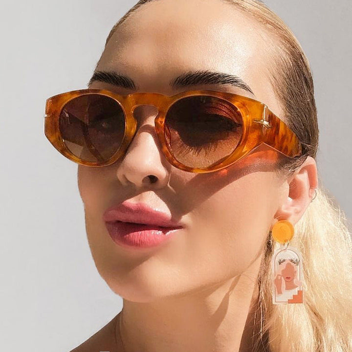 Women’s fashionable sunglasses with unique design and polarizing lenses Kalsten