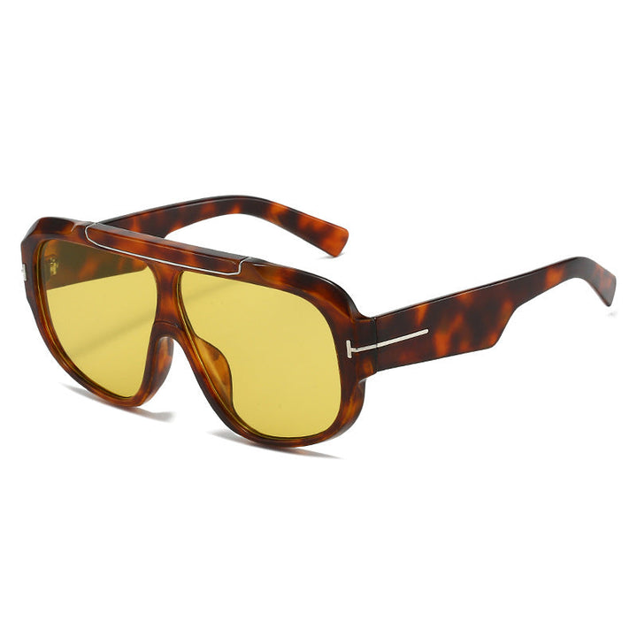 Ladies sporty sunglasses with stylish full rim design Kalsten