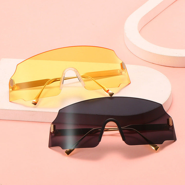 Women's sporty safety sunglasses with modern, transparent design Kalsten