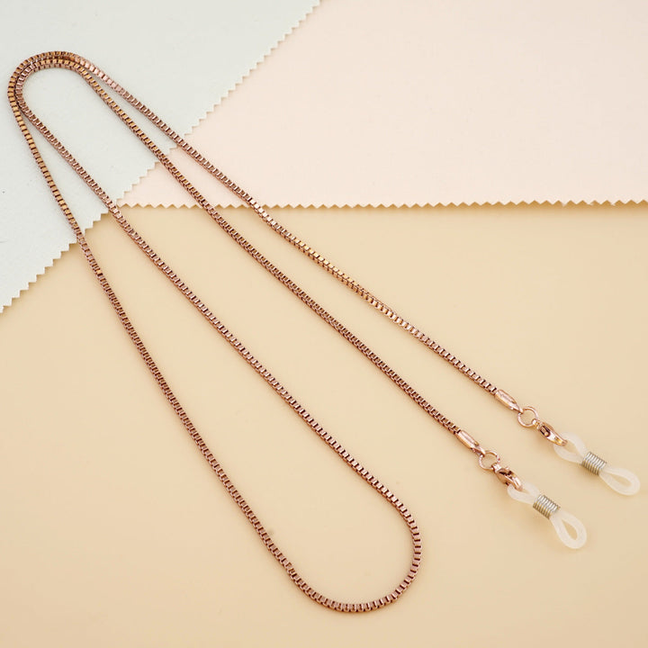 Sleek Metal Eyewear Chain Kalsten