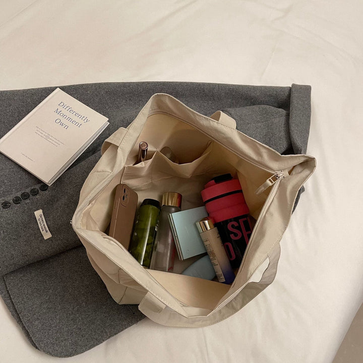 Spacious shopping bag with practical front pocket Kalsten