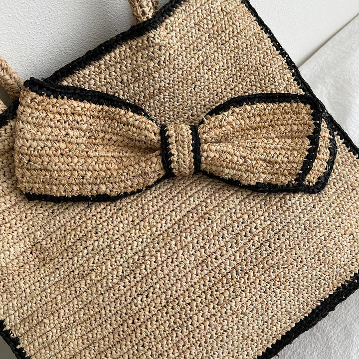 Handcrafted knitted bag with floral design Kalsten