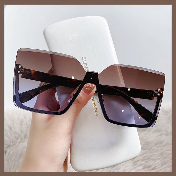 Ladies oversized sunglasses in modern design with UV protection Kalsten