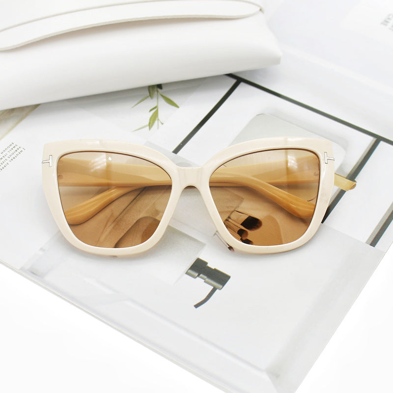 Women's Cat-Eye Sunglasses with Elegant Accents Kalsten