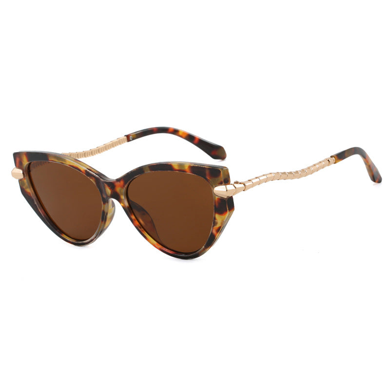 Ladies Cat-Eye Sunglasses with elegant metal frame and fashionable accents Kalsten