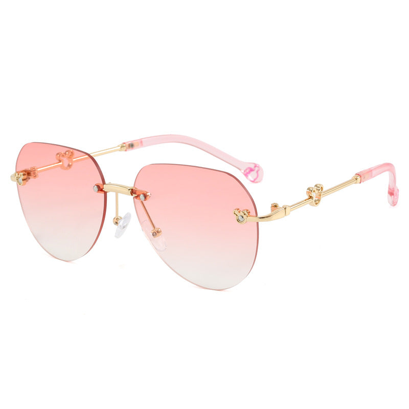 Women's lightweight geometric sunglasses with unique frame and mirrored lenses Kalsten