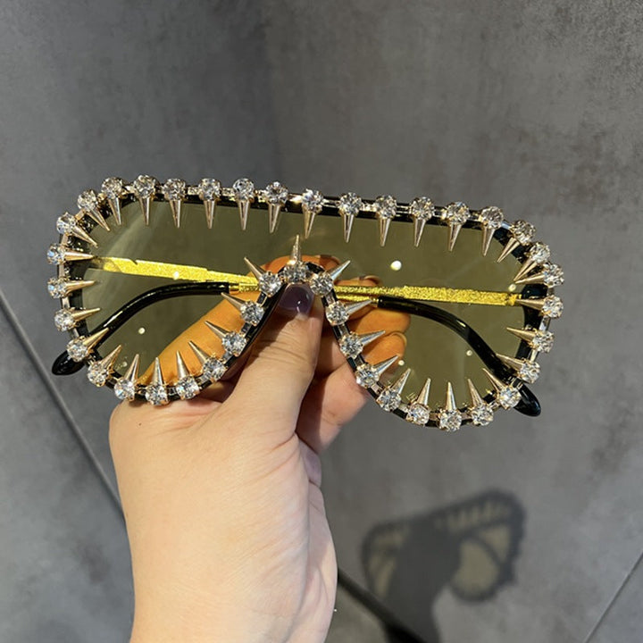 Ladies extravagantly designed cat-eye sunglasses with glitter accents Kalsten