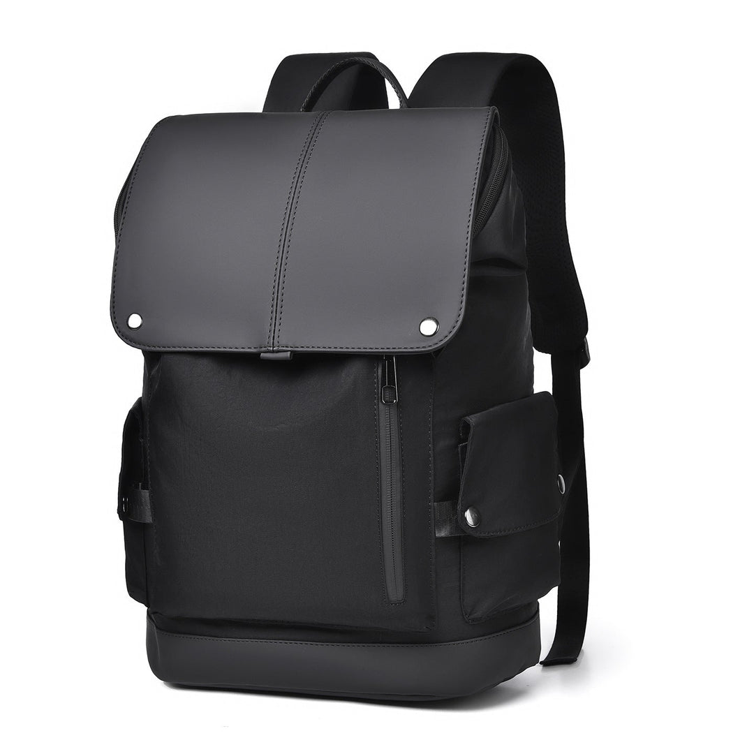 Urban backpack with waterproof material and intelligent compartment system Kalsten